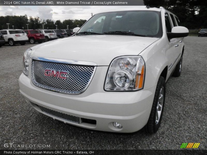 White Diamond Tricoat / Cocoa/Light Cashmere 2014 GMC Yukon XL Denali AWD