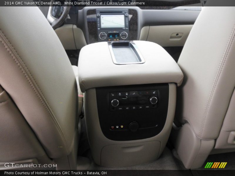 White Diamond Tricoat / Cocoa/Light Cashmere 2014 GMC Yukon XL Denali AWD
