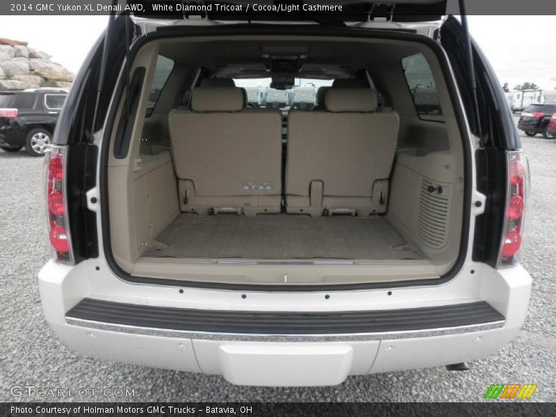  2014 Yukon XL Denali AWD Trunk