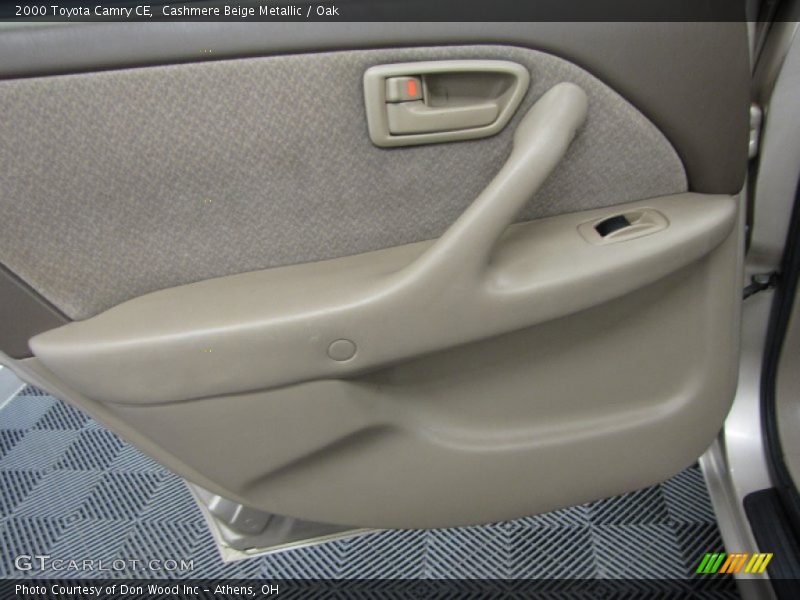 Cashmere Beige Metallic / Oak 2000 Toyota Camry CE