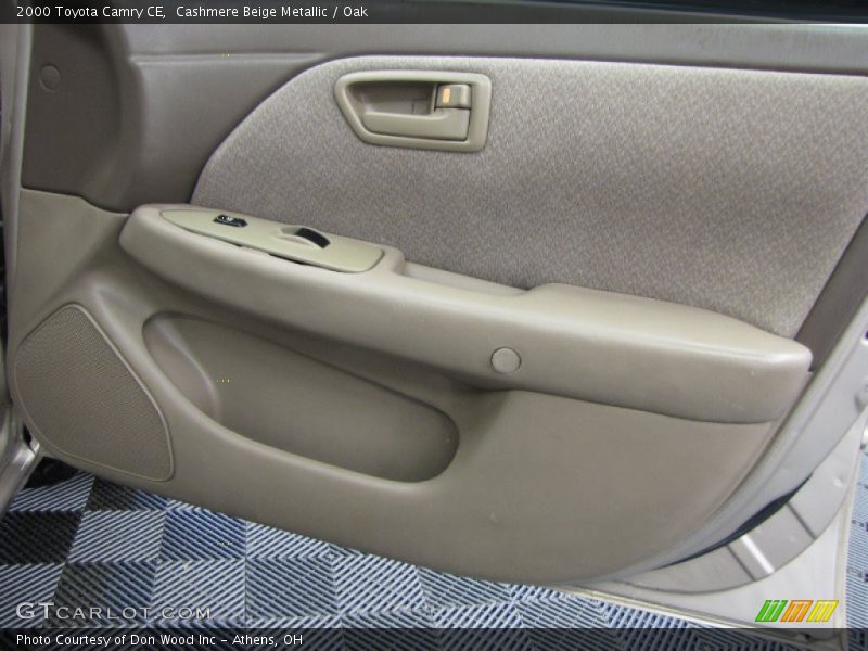 Cashmere Beige Metallic / Oak 2000 Toyota Camry CE