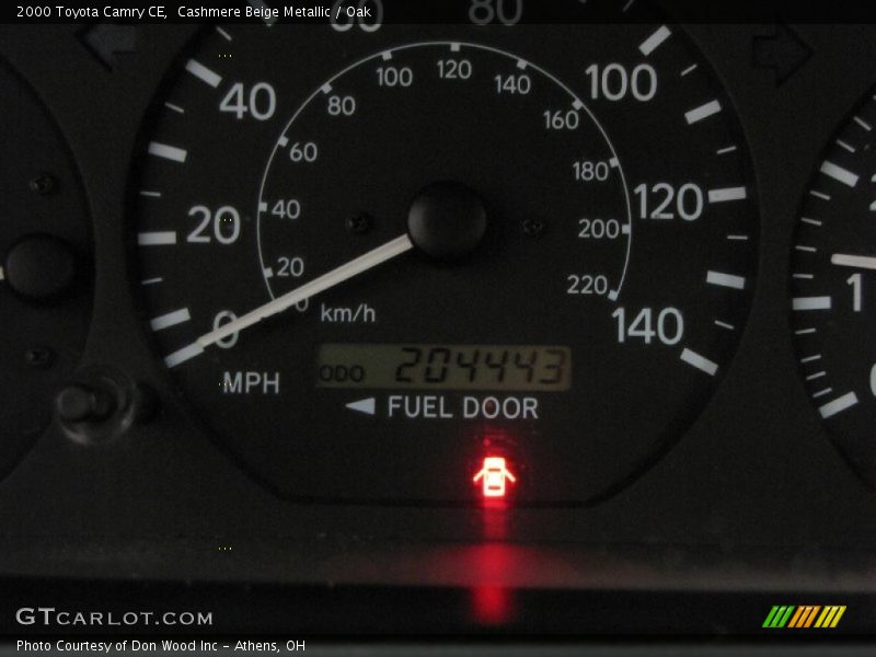 Cashmere Beige Metallic / Oak 2000 Toyota Camry CE