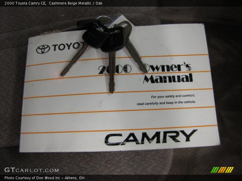 Cashmere Beige Metallic / Oak 2000 Toyota Camry CE
