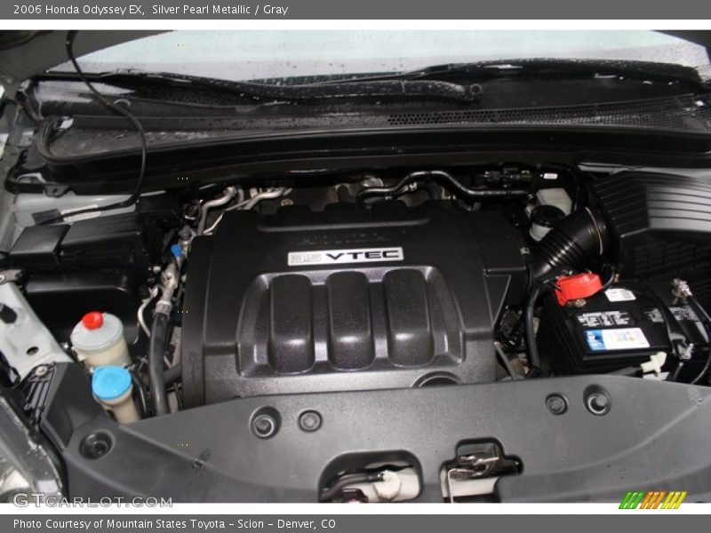 Silver Pearl Metallic / Gray 2006 Honda Odyssey EX