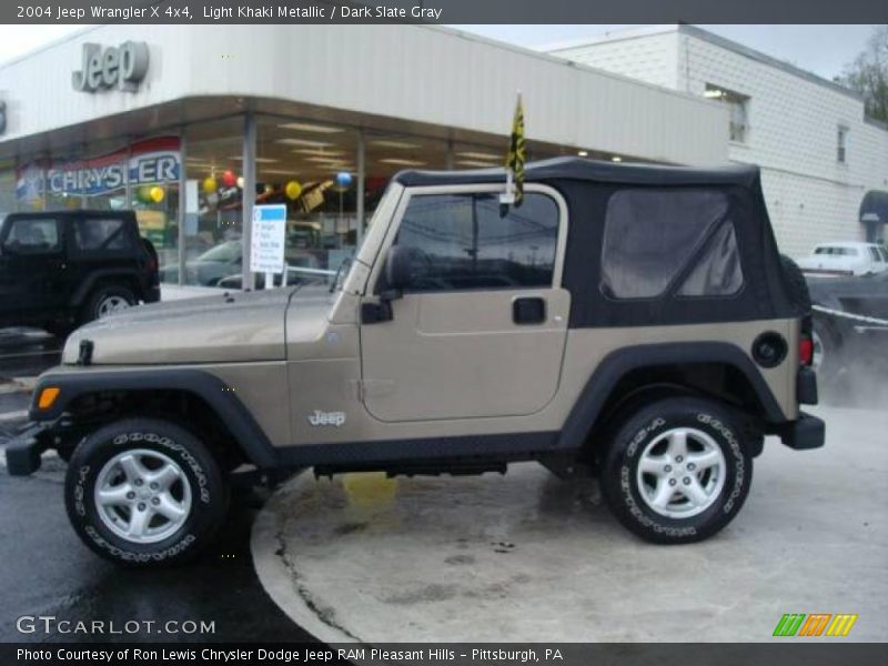Light Khaki Metallic / Dark Slate Gray 2004 Jeep Wrangler X 4x4