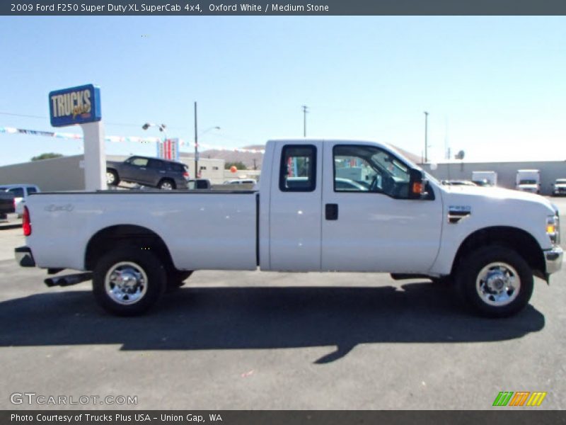 Oxford White / Medium Stone 2009 Ford F250 Super Duty XL SuperCab 4x4