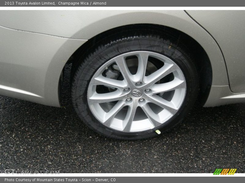 Champagne Mica / Almond 2013 Toyota Avalon Limited