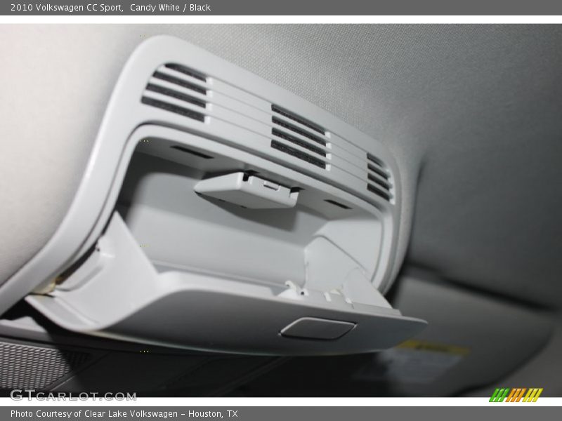 Candy White / Black 2010 Volkswagen CC Sport