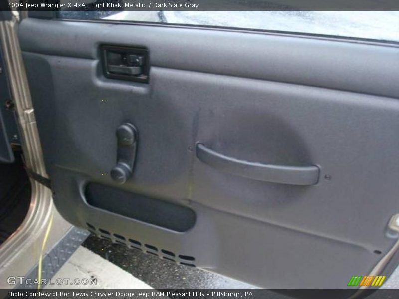 Light Khaki Metallic / Dark Slate Gray 2004 Jeep Wrangler X 4x4