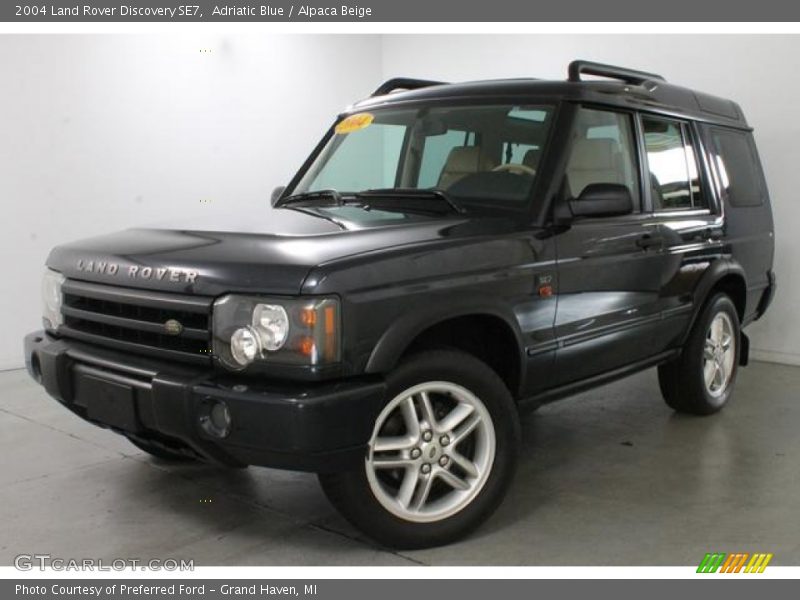 Adriatic Blue / Alpaca Beige 2004 Land Rover Discovery SE7