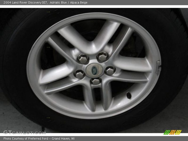 Adriatic Blue / Alpaca Beige 2004 Land Rover Discovery SE7