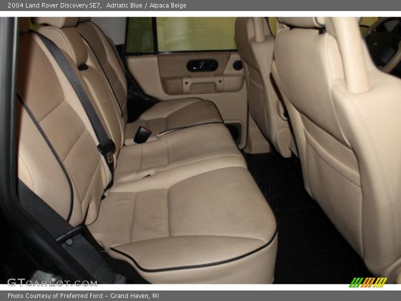 Adriatic Blue / Alpaca Beige 2004 Land Rover Discovery SE7