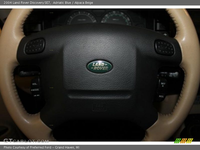 Adriatic Blue / Alpaca Beige 2004 Land Rover Discovery SE7