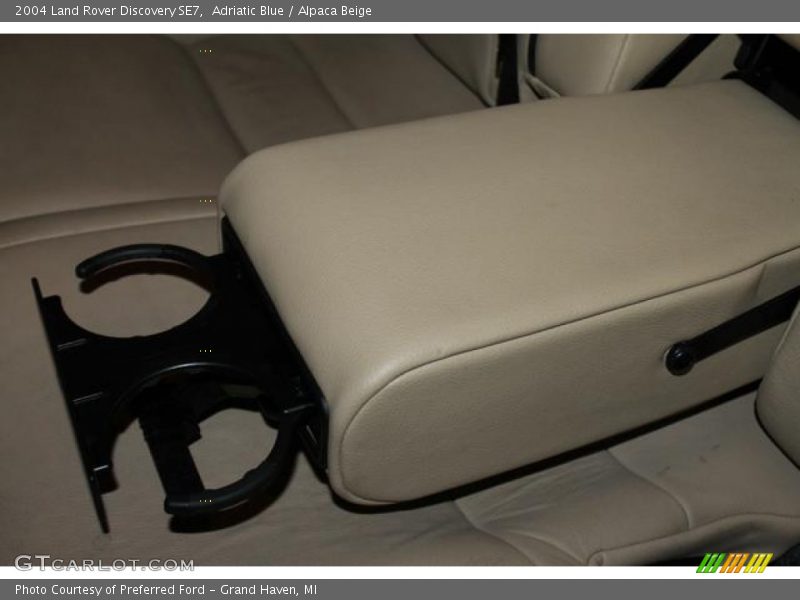 Adriatic Blue / Alpaca Beige 2004 Land Rover Discovery SE7