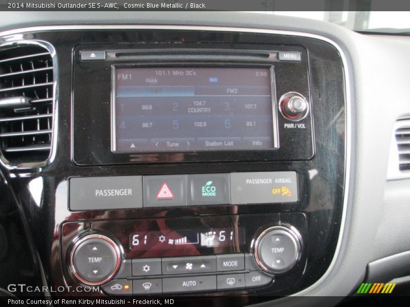 Cosmic Blue Metallic / Black 2014 Mitsubishi Outlander SE S-AWC