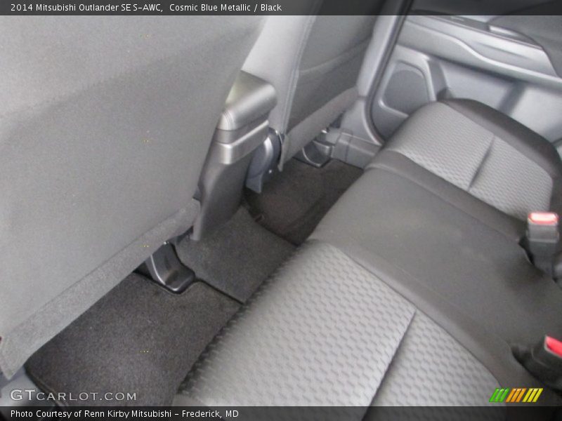 Cosmic Blue Metallic / Black 2014 Mitsubishi Outlander SE S-AWC