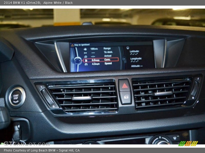 Alpine White / Black 2014 BMW X1 sDrive28i
