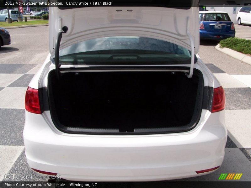 Candy White / Titan Black 2012 Volkswagen Jetta S Sedan