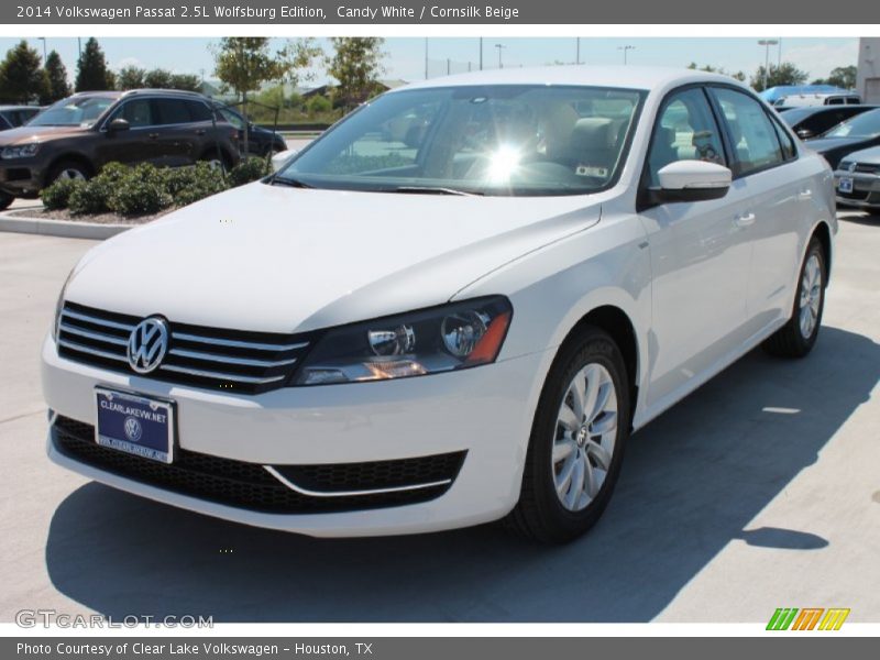 Candy White / Cornsilk Beige 2014 Volkswagen Passat 2.5L Wolfsburg Edition