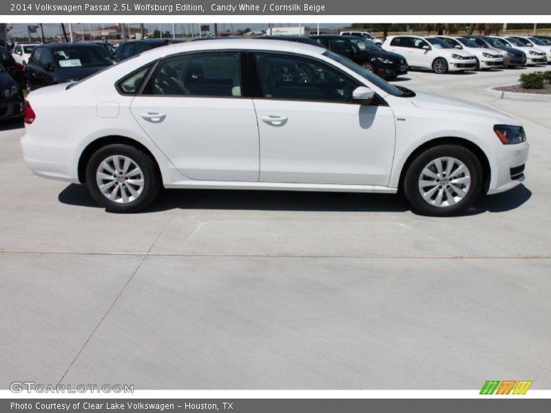 Candy White / Cornsilk Beige 2014 Volkswagen Passat 2.5L Wolfsburg Edition