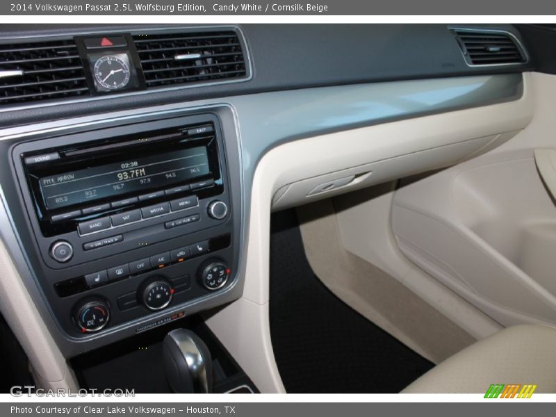 Candy White / Cornsilk Beige 2014 Volkswagen Passat 2.5L Wolfsburg Edition