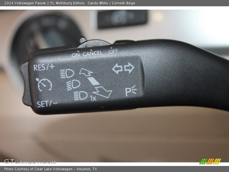 Candy White / Cornsilk Beige 2014 Volkswagen Passat 2.5L Wolfsburg Edition