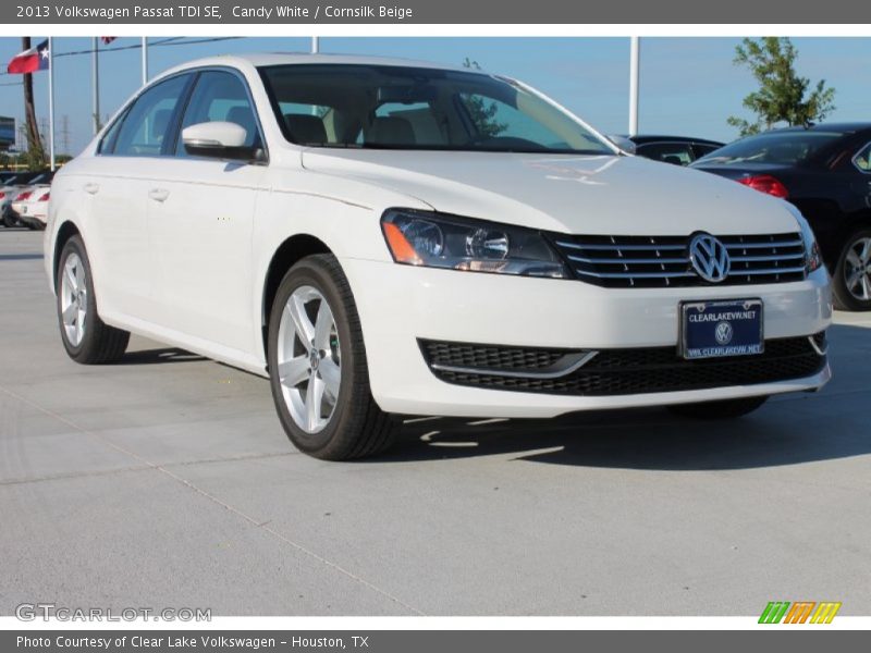 Candy White / Cornsilk Beige 2013 Volkswagen Passat TDI SE