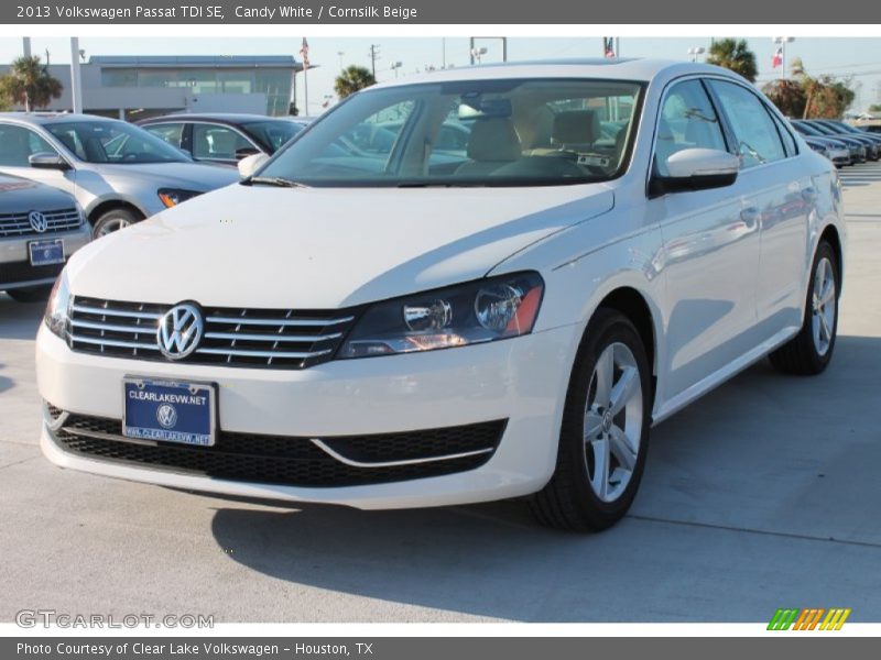 Candy White / Cornsilk Beige 2013 Volkswagen Passat TDI SE