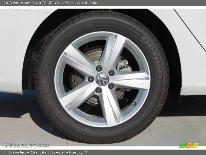 Candy White / Cornsilk Beige 2013 Volkswagen Passat TDI SE