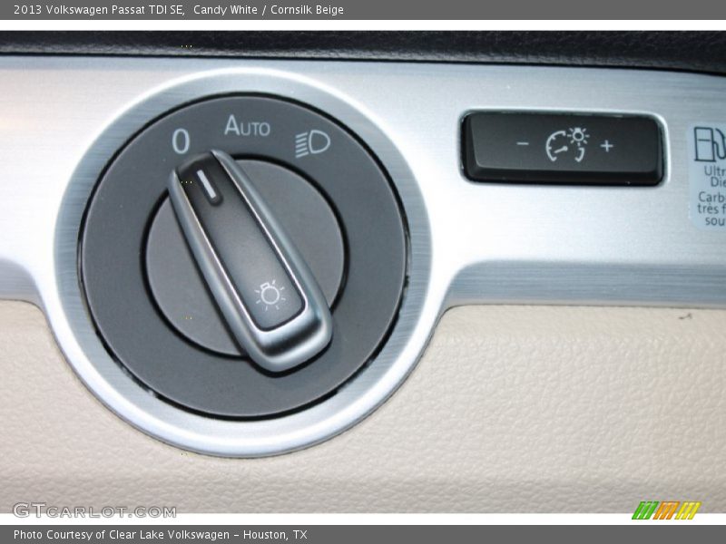 Candy White / Cornsilk Beige 2013 Volkswagen Passat TDI SE