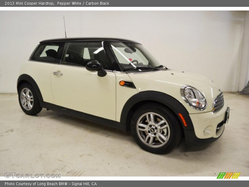 Pepper White / Carbon Black 2013 Mini Cooper Hardtop