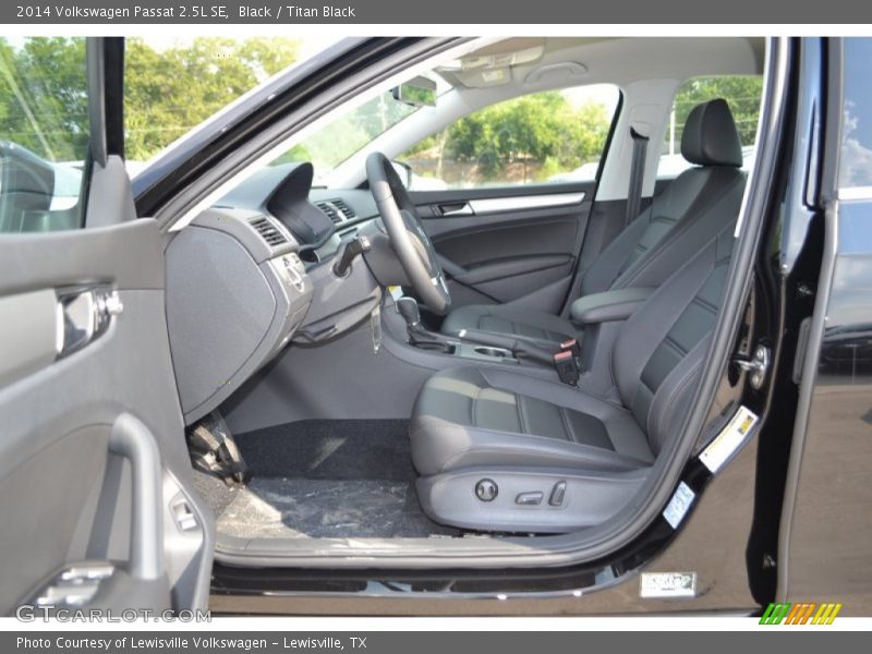 Black / Titan Black 2014 Volkswagen Passat 2.5L SE