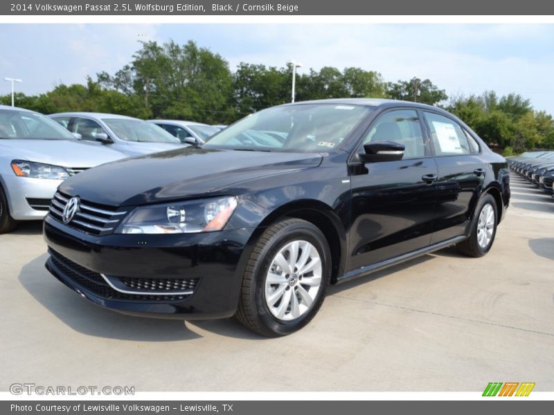 Black / Cornsilk Beige 2014 Volkswagen Passat 2.5L Wolfsburg Edition