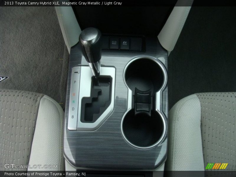 Magnetic Gray Metallic / Light Gray 2013 Toyota Camry Hybrid XLE