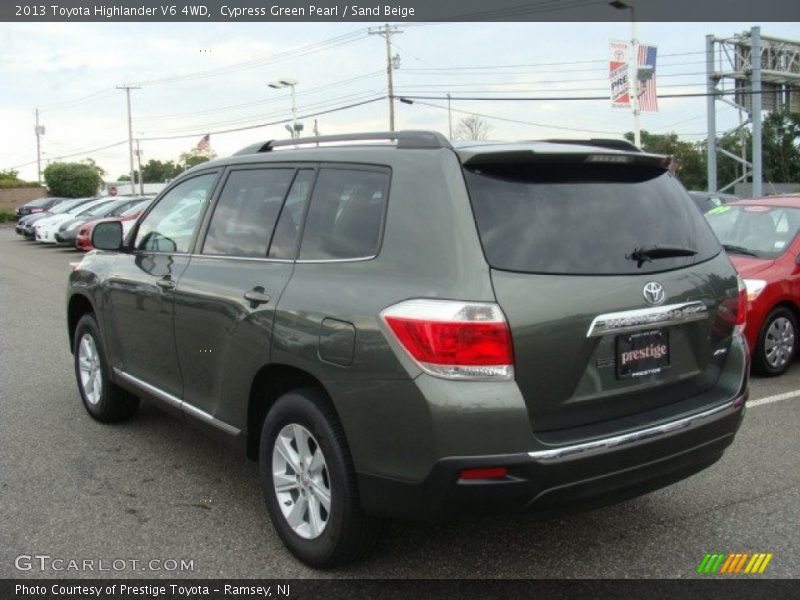 Cypress Green Pearl / Sand Beige 2013 Toyota Highlander V6 4WD