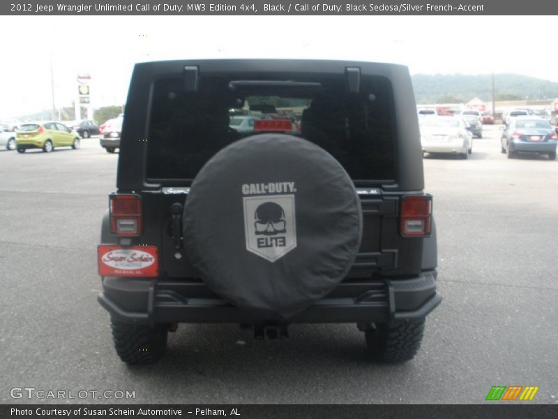 Black / Call of Duty: Black Sedosa/Silver French-Accent 2012 Jeep Wrangler Unlimited Call of Duty: MW3 Edition 4x4