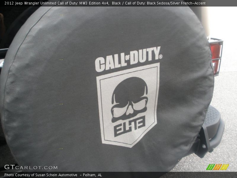 Black / Call of Duty: Black Sedosa/Silver French-Accent 2012 Jeep Wrangler Unlimited Call of Duty: MW3 Edition 4x4