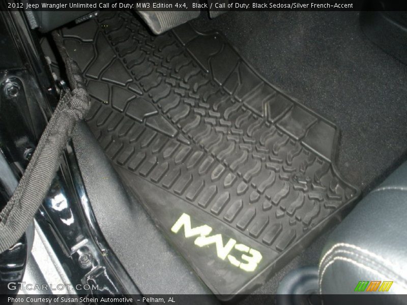 Black / Call of Duty: Black Sedosa/Silver French-Accent 2012 Jeep Wrangler Unlimited Call of Duty: MW3 Edition 4x4
