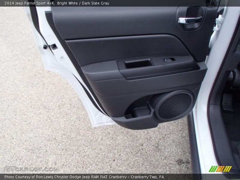 Bright White / Dark Slate Gray 2014 Jeep Patriot Sport 4x4