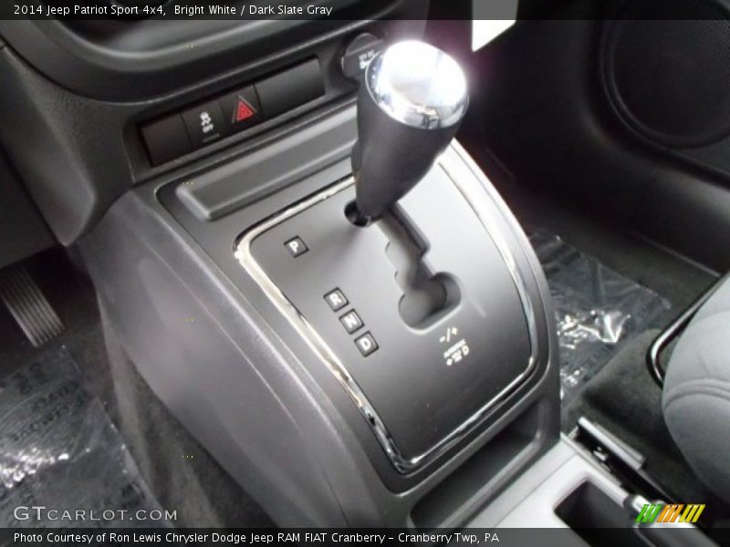 Bright White / Dark Slate Gray 2014 Jeep Patriot Sport 4x4