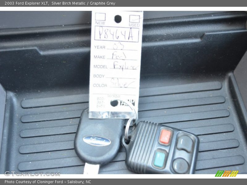 Silver Birch Metallic / Graphite Grey 2003 Ford Explorer XLT