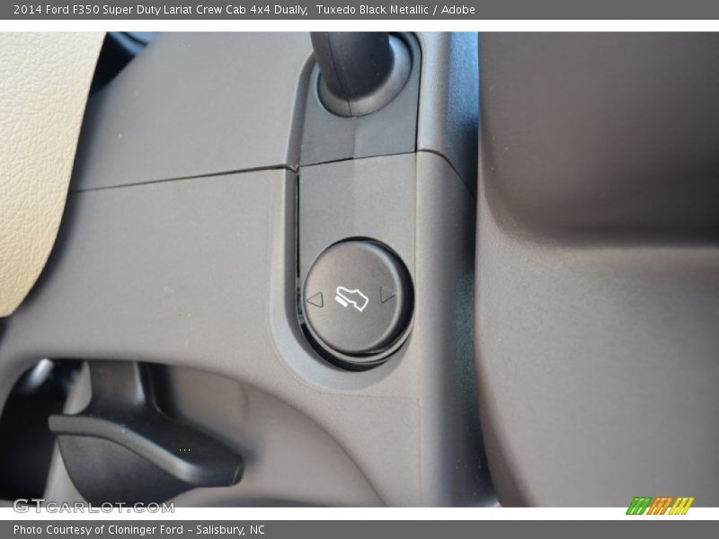 Tuxedo Black Metallic / Adobe 2014 Ford F350 Super Duty Lariat Crew Cab 4x4 Dually