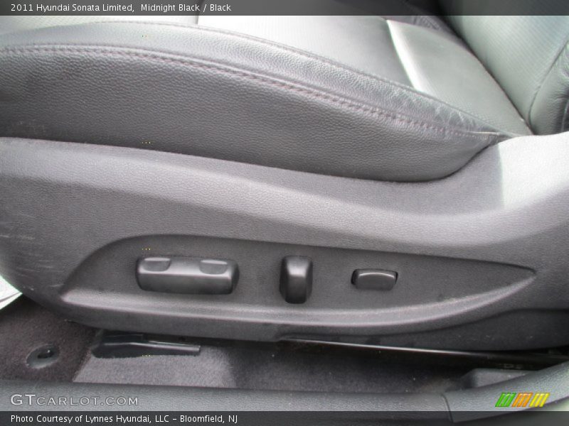 Midnight Black / Black 2011 Hyundai Sonata Limited