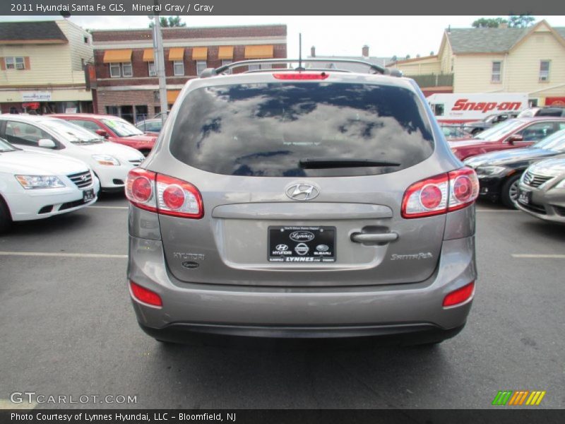 Mineral Gray / Gray 2011 Hyundai Santa Fe GLS