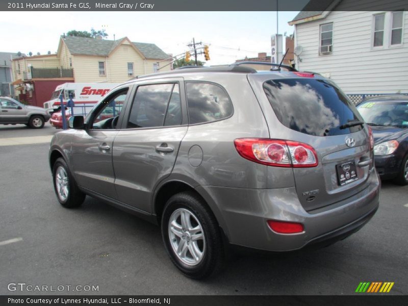 Mineral Gray / Gray 2011 Hyundai Santa Fe GLS