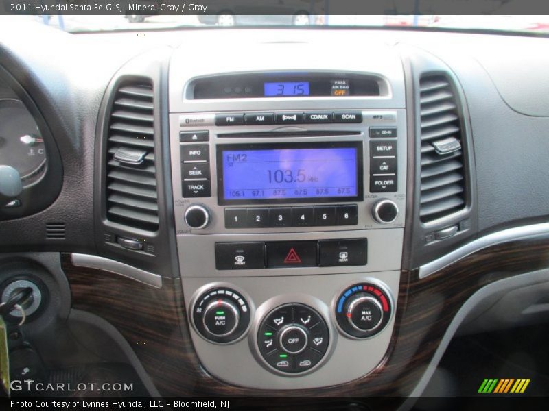 Mineral Gray / Gray 2011 Hyundai Santa Fe GLS