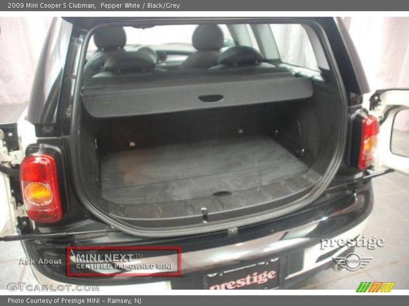 Pepper White / Black/Grey 2009 Mini Cooper S Clubman