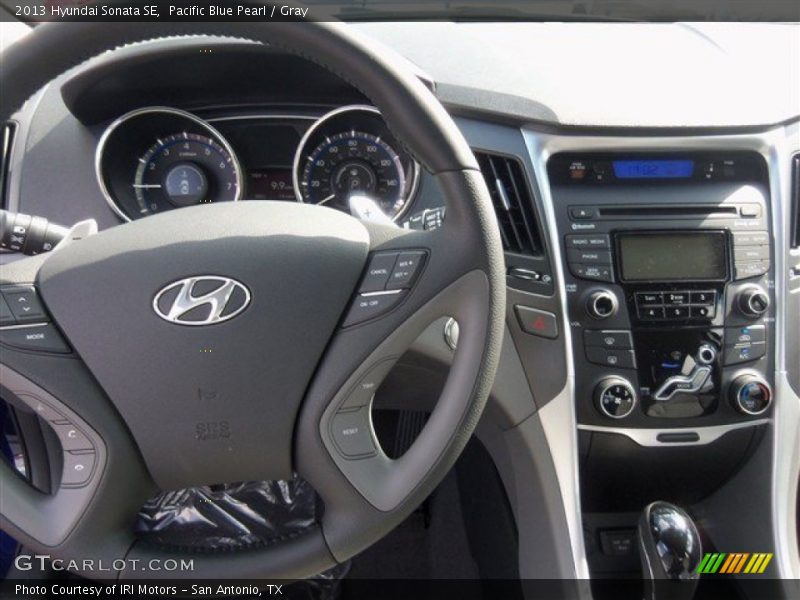 Pacific Blue Pearl / Gray 2013 Hyundai Sonata SE