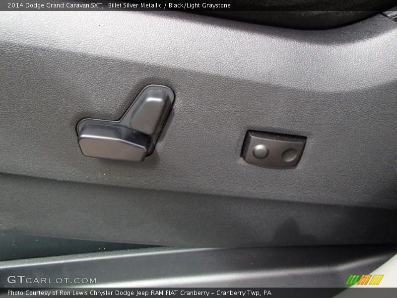 Billet Silver Metallic / Black/Light Graystone 2014 Dodge Grand Caravan SXT