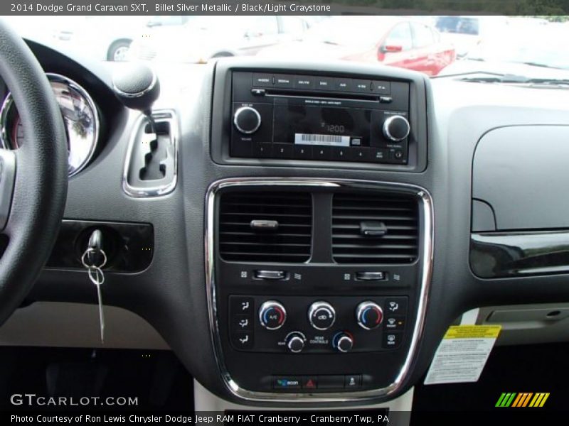 Controls of 2014 Grand Caravan SXT